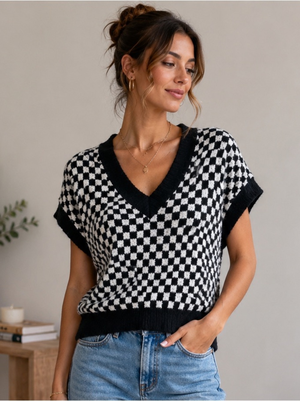 Industry Checkerboard V-Neck Sweater in Black & White |S|